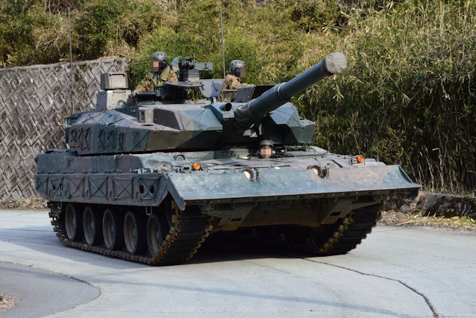 90式戦車タイピン 非売品 未使用 マニア必見 90式戦車タイピン 非売品 未使用 マニア必見